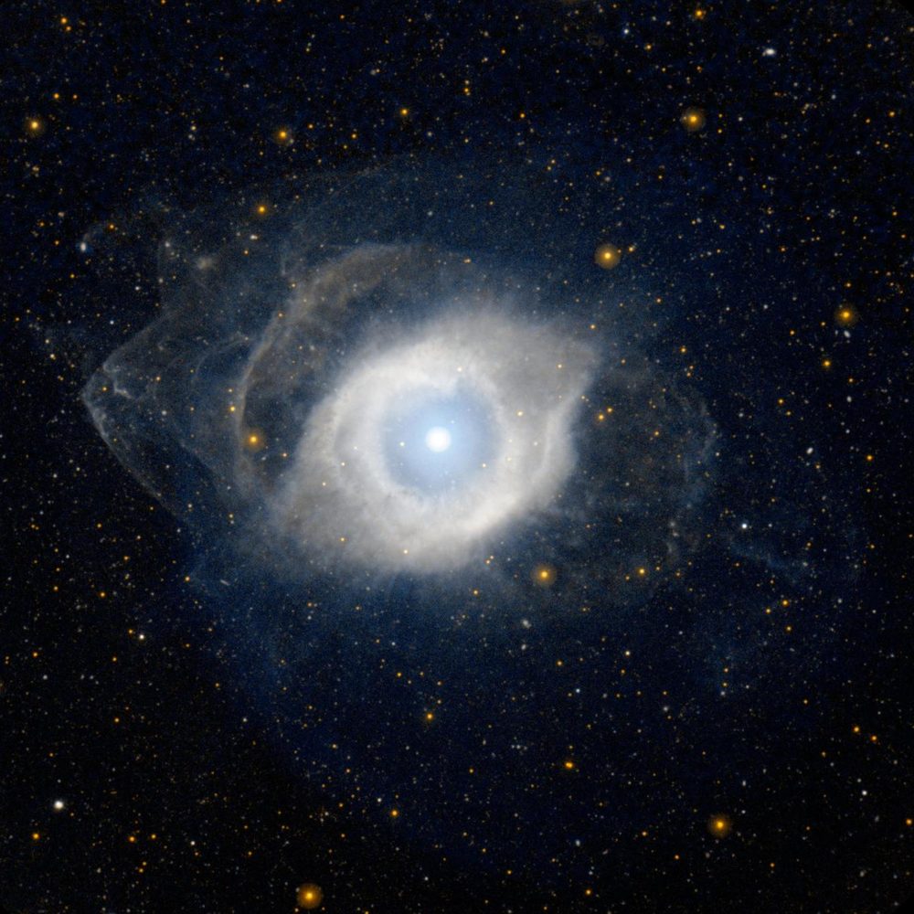 Nebulosa Helix — imagem de domínio público da NASA/JPL-Caltech